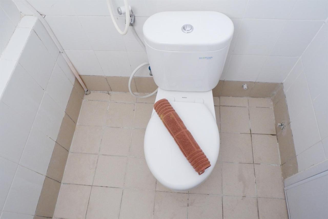 Apartment Cozy 2br Bassura Near Mall Bassura By Travelio *